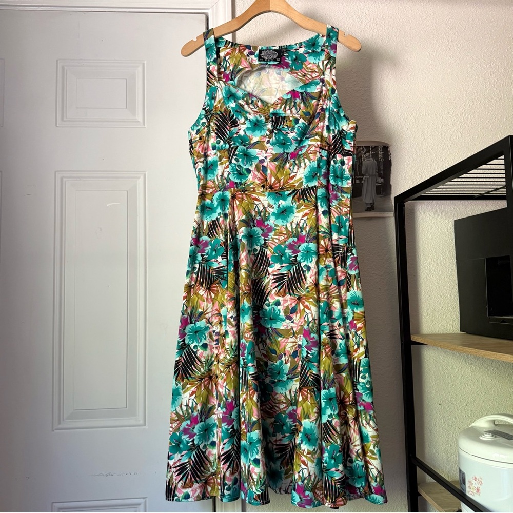 HEARTS & ROSES‎ multicolor tropical floral sweetheart sleeveless mod pinup midi